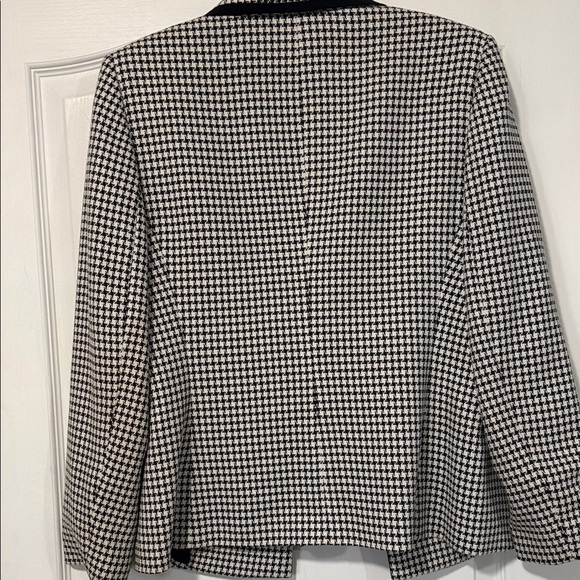 Evan Picone Black and White Checkered Blazer - Picture 5 of 14